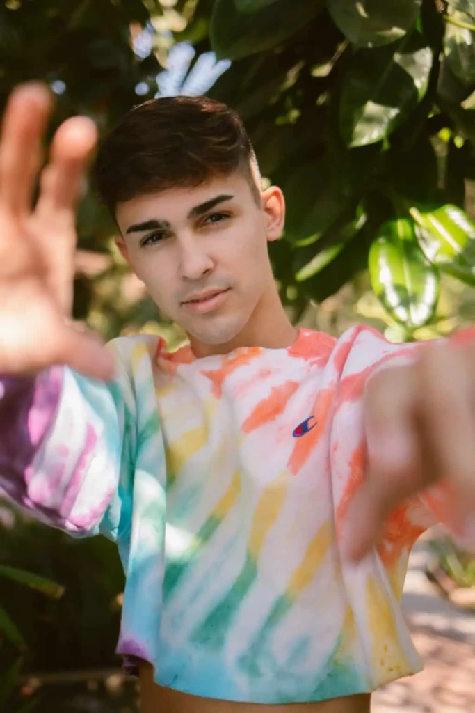 Bluza tie-dye w kolorach tęczy