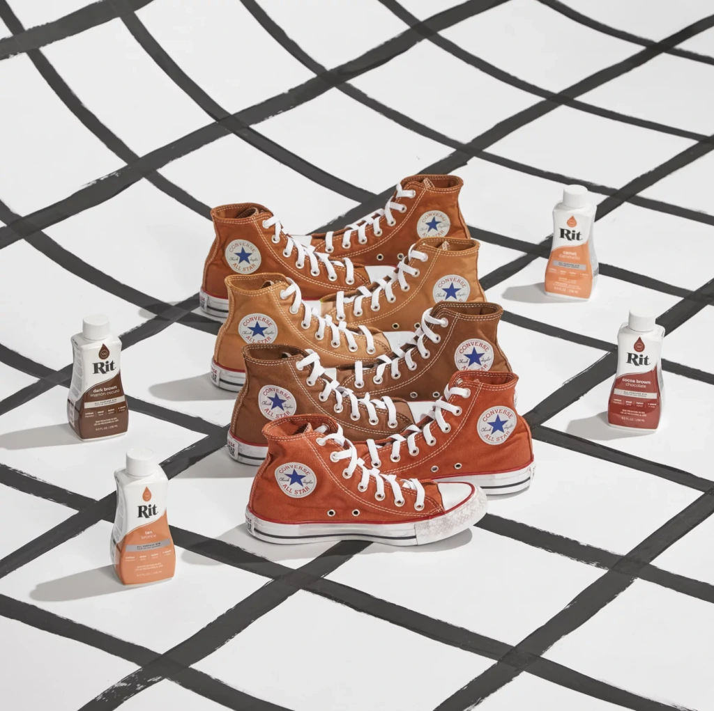 Buty Converse w różnych odcieniach brązu