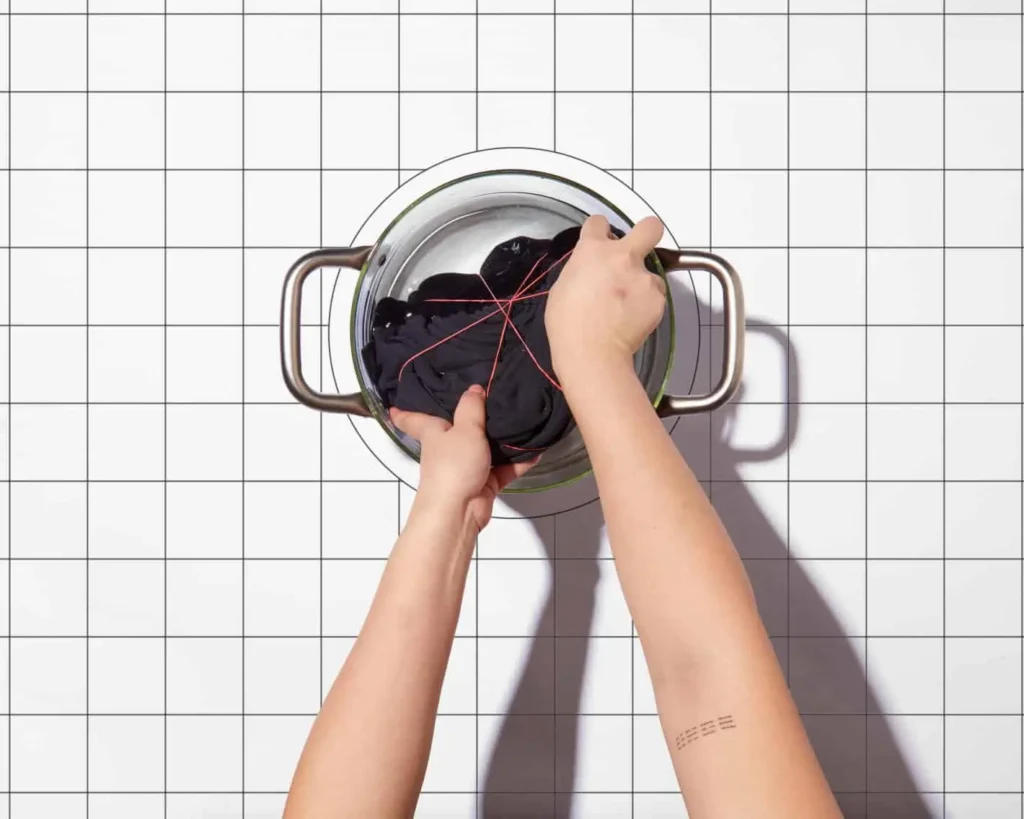 Dodawanie ubrania do kąpieli odbarwiającej