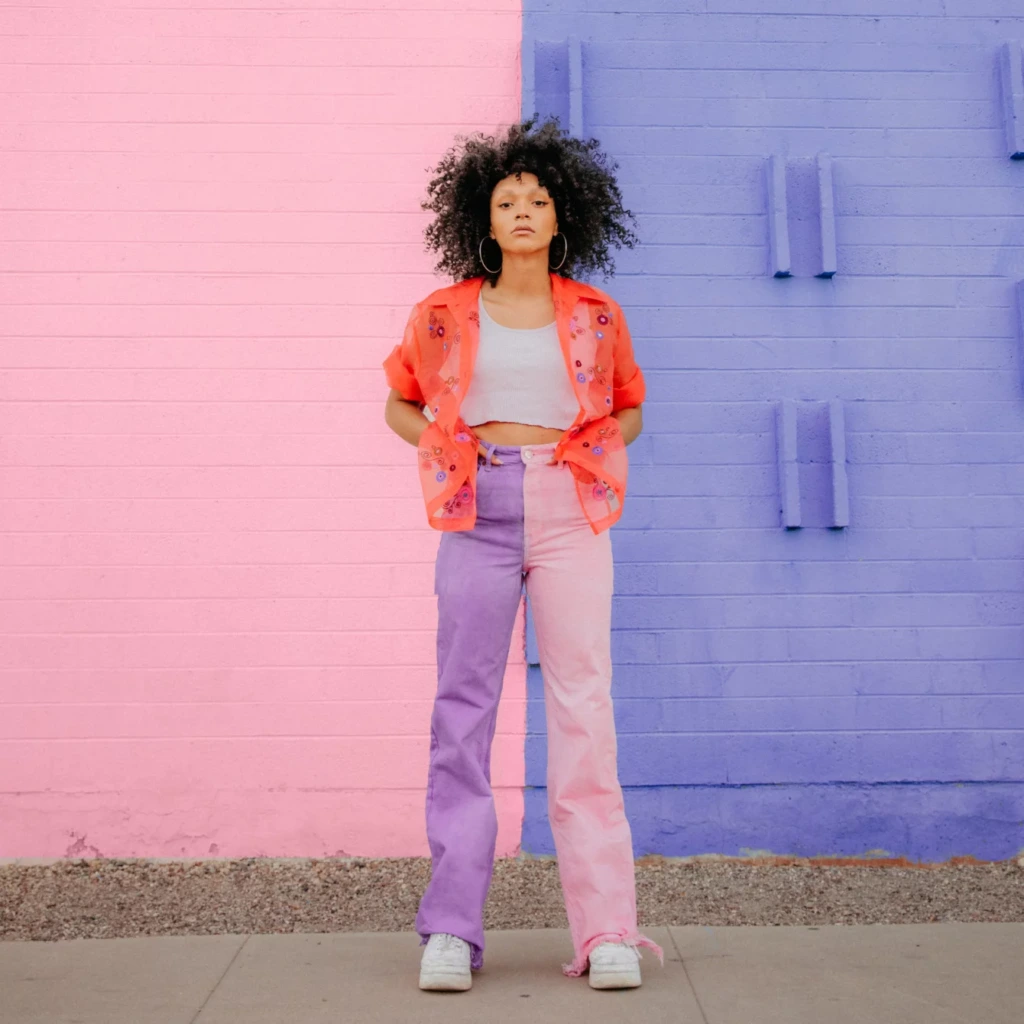 Zafarbuj jeansy w kolorach bloków