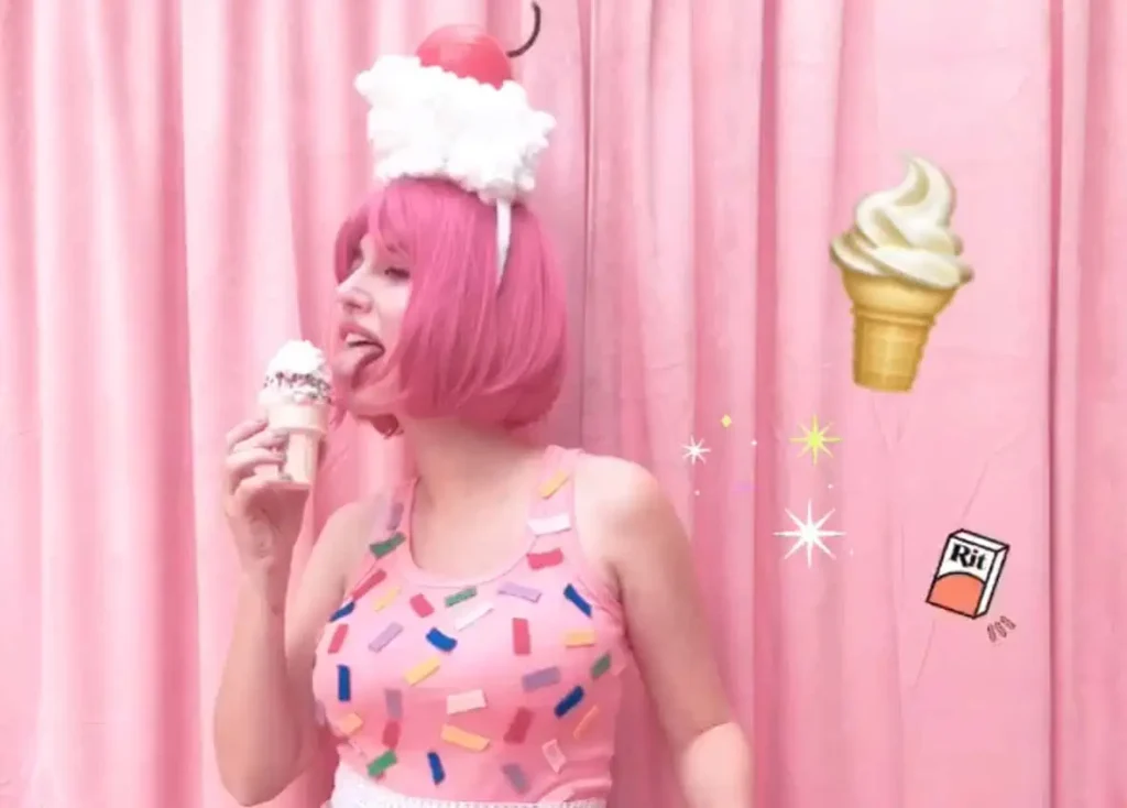 Lody z posypką w rożku to słodki kostium który nada ci blasku podczas imprezy halloweenowej