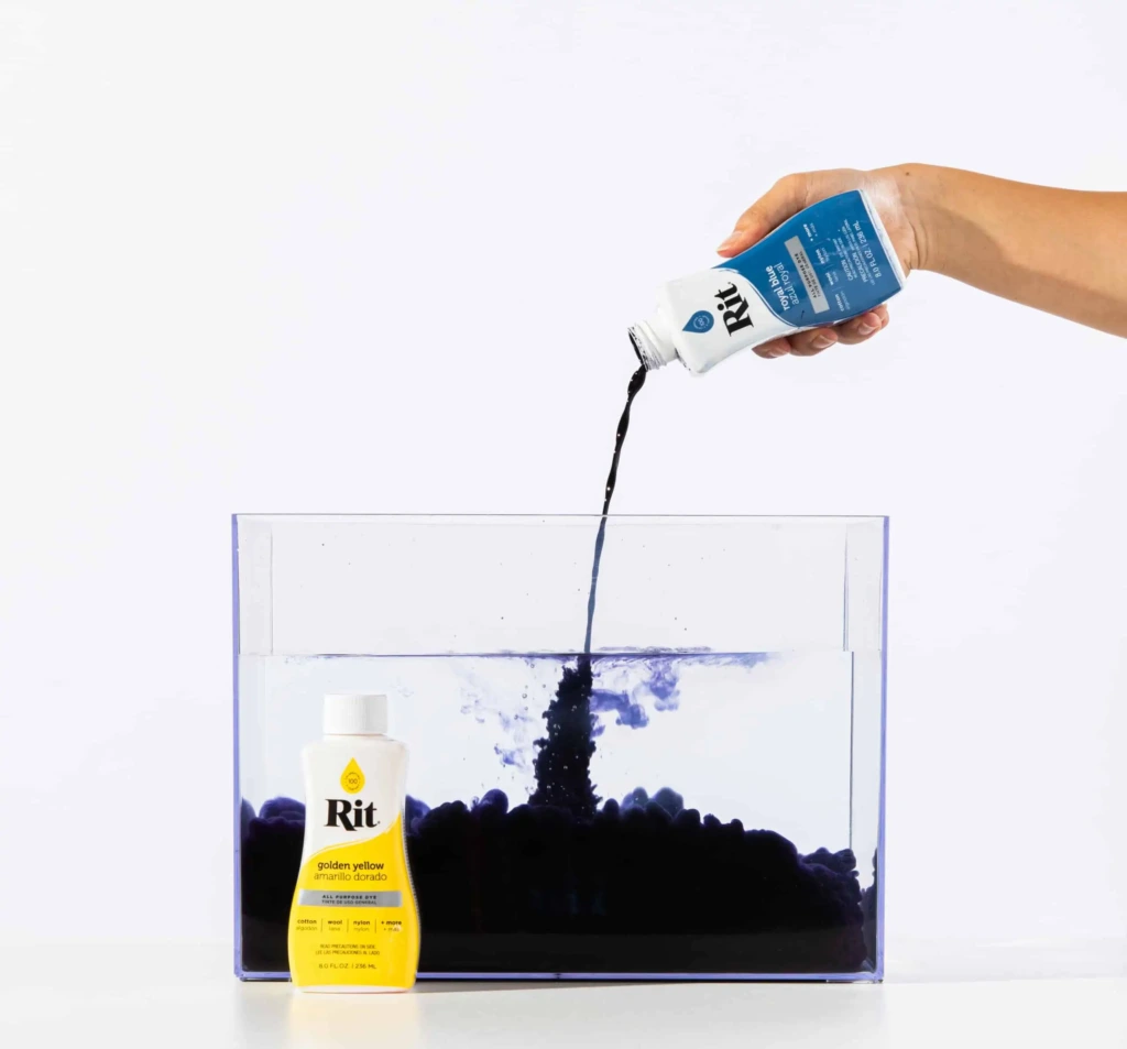 Przygotowywanie kąpieli barwiącej royal blue