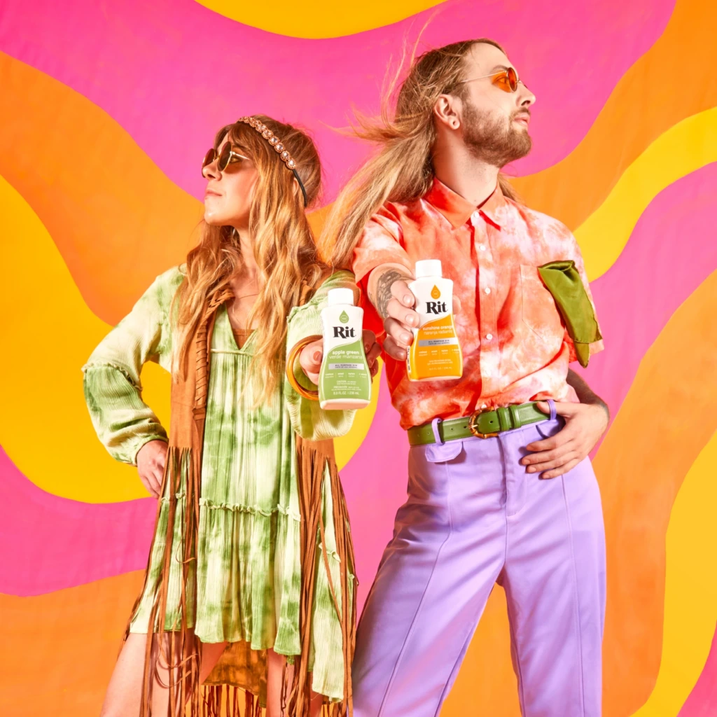 Tworzenie stylowego oraz kolorowego stroju hipisów na Halloween