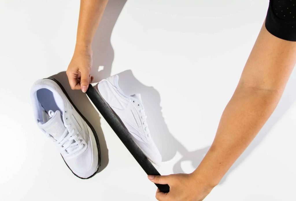 Zabezpieczenie podeszw taśmą