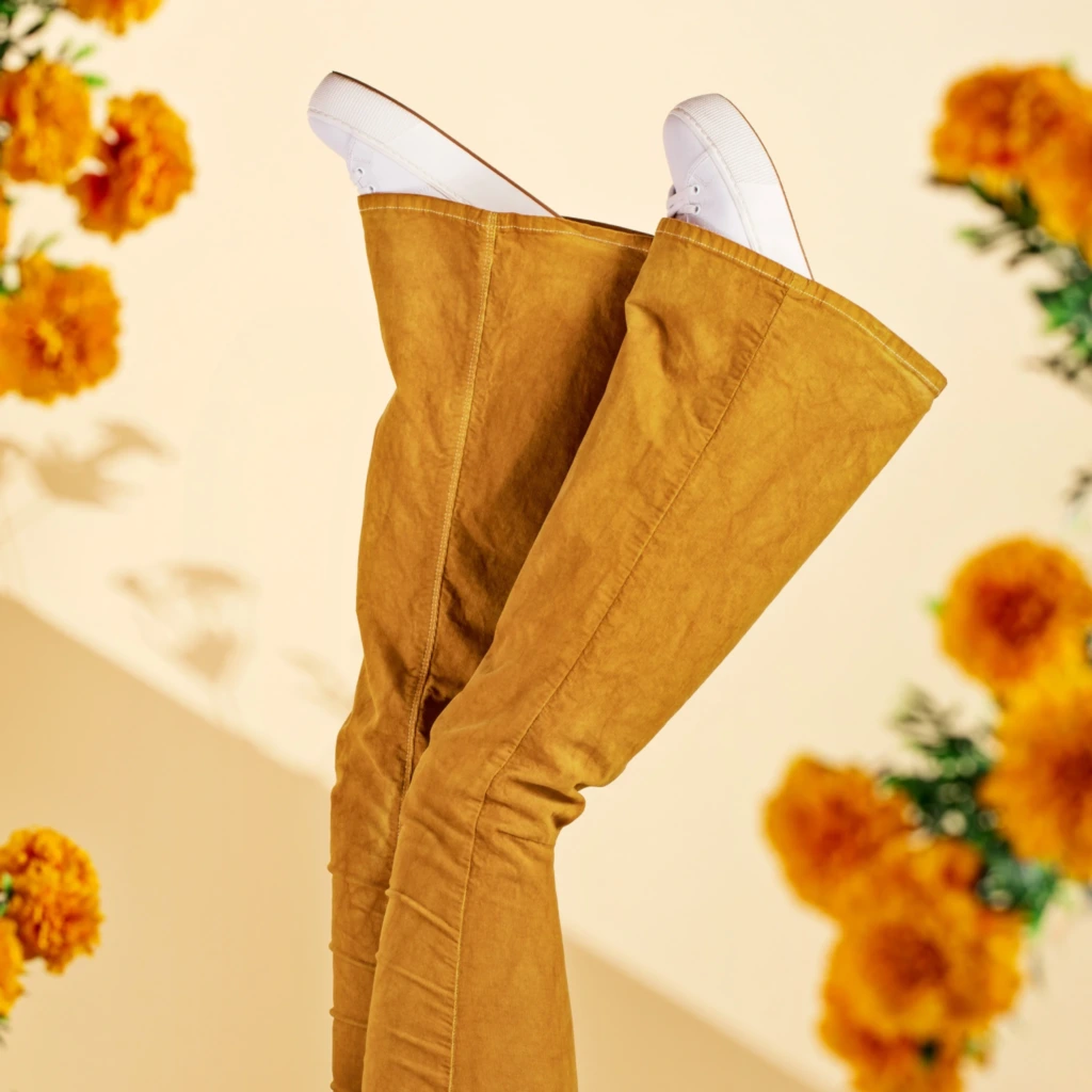 Spodnie dzwony w kolorze Marigold