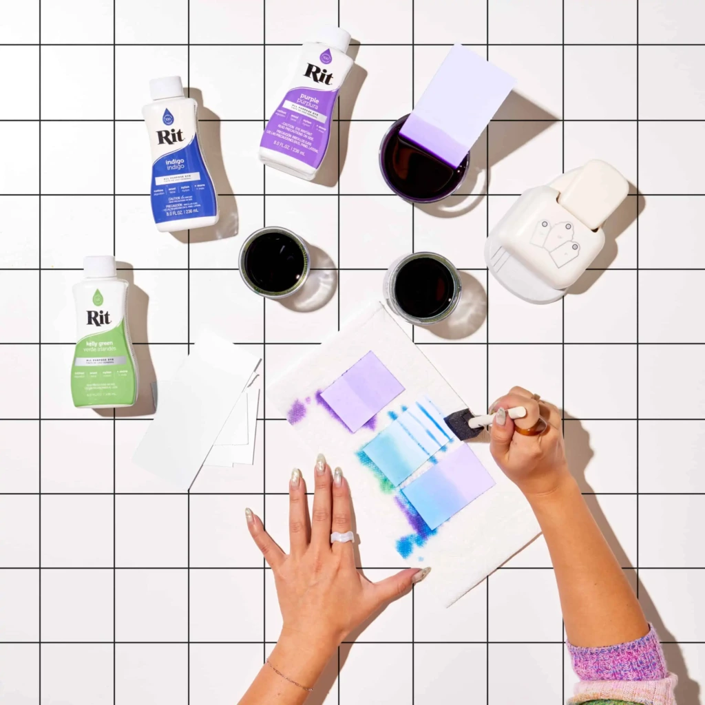 Barwienie papieru za pomocą barwników rit all-purpose