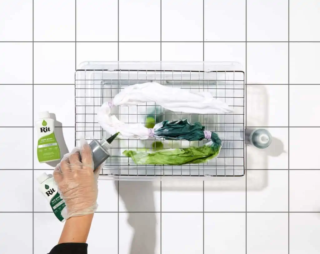 Barwienie techniką tie-dye