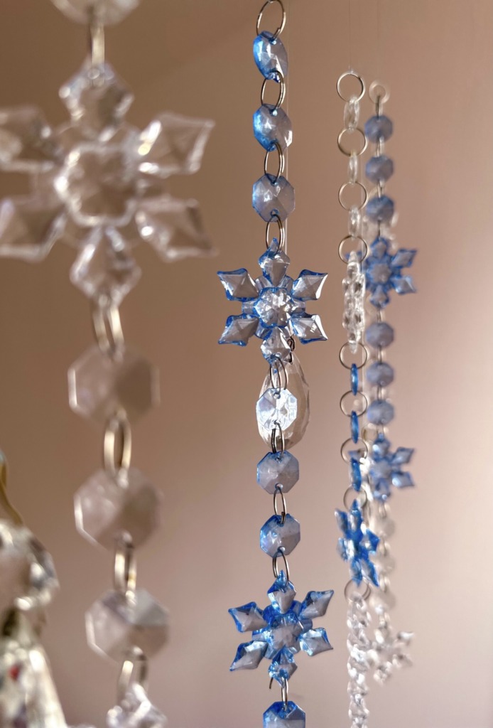 Finalny efekt barwionych akrylowych płatków śniegu